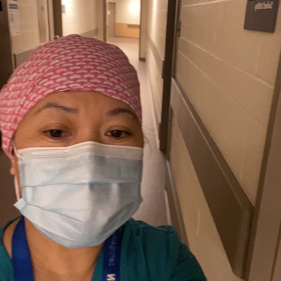 Meet your Posher, Caroline - Picture 1 of 1